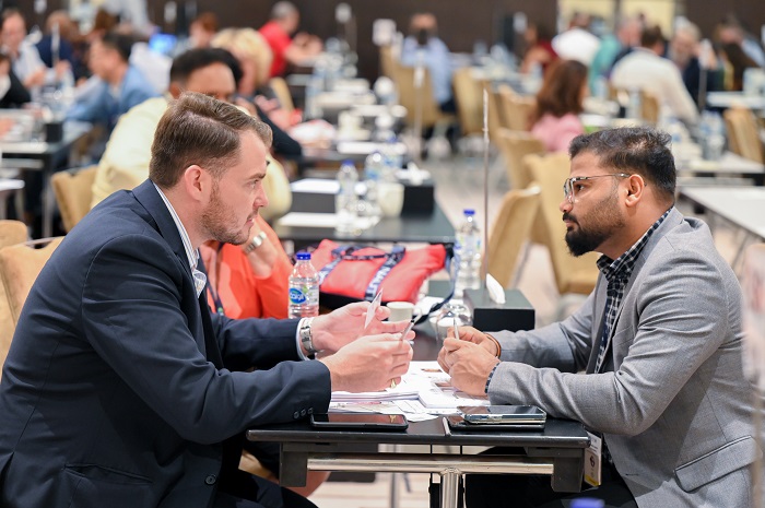 Globalink members networking at forwarding event